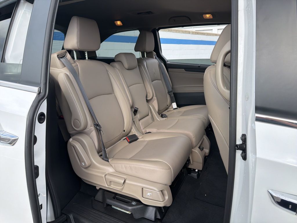 Thumbnail: 2023 Honda Odyssey - 24