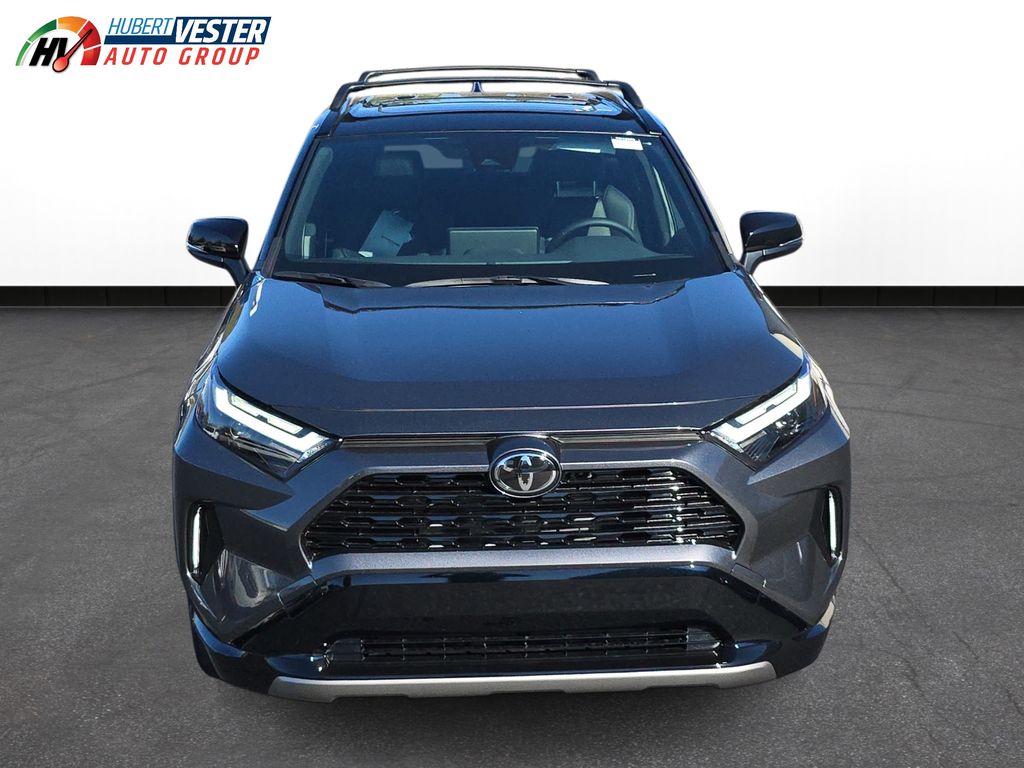 2025 Toyota RAV4 Hybrid XSE photo 3