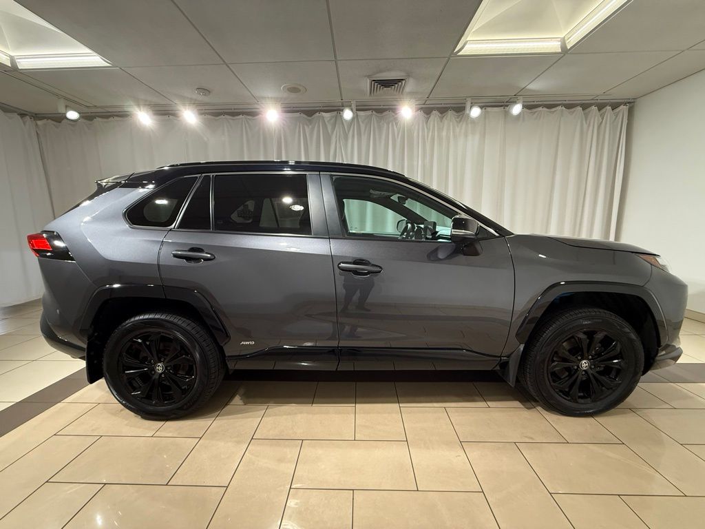 Thumbnail: 2023 Toyota RAV4 - 6