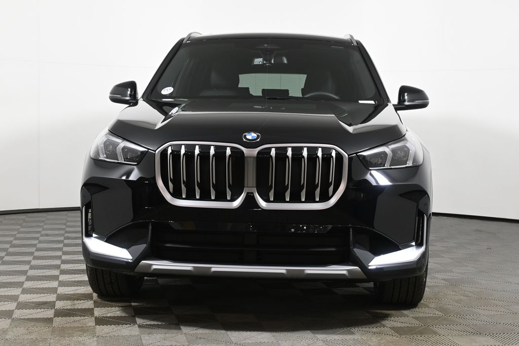 Thumbnail: 2026 BMW X1 - 10