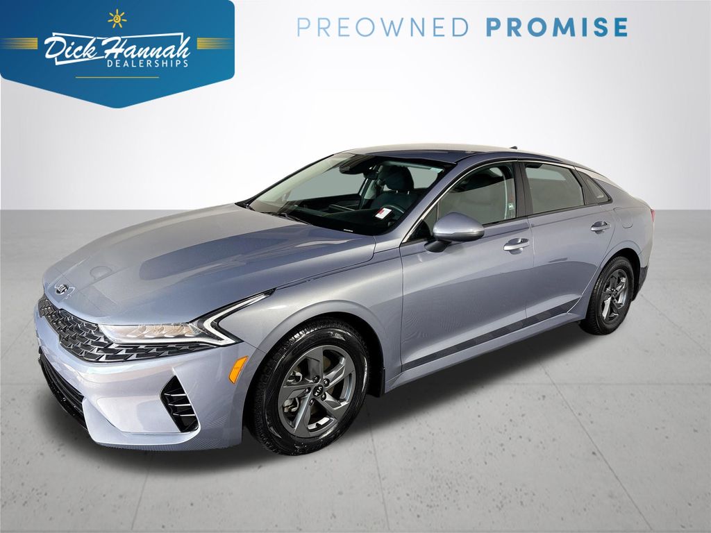 Everlasting Silver 2021 Kia K5 Sedan Front-Wheel Drive 8-Speed Automatic
