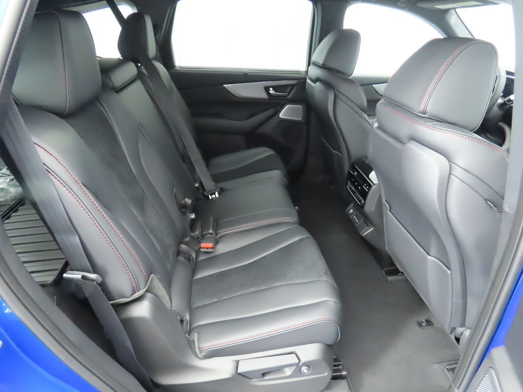 Thumbnail: 2026 Acura MDX - 23