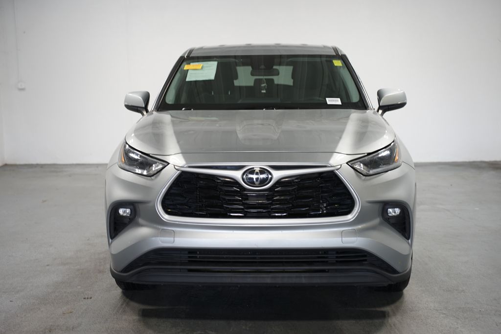 Thumbnail: 2021 Toyota Highlander - 2