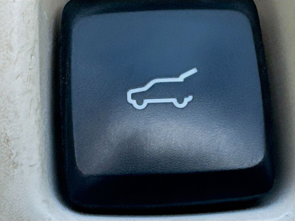 Used Car 2019 Lincoln Navigator L  Reserve For Sale Under $30,000 In Austin, Texas