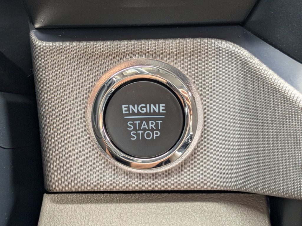 2025 Ford F-250 Super Duty Platinum