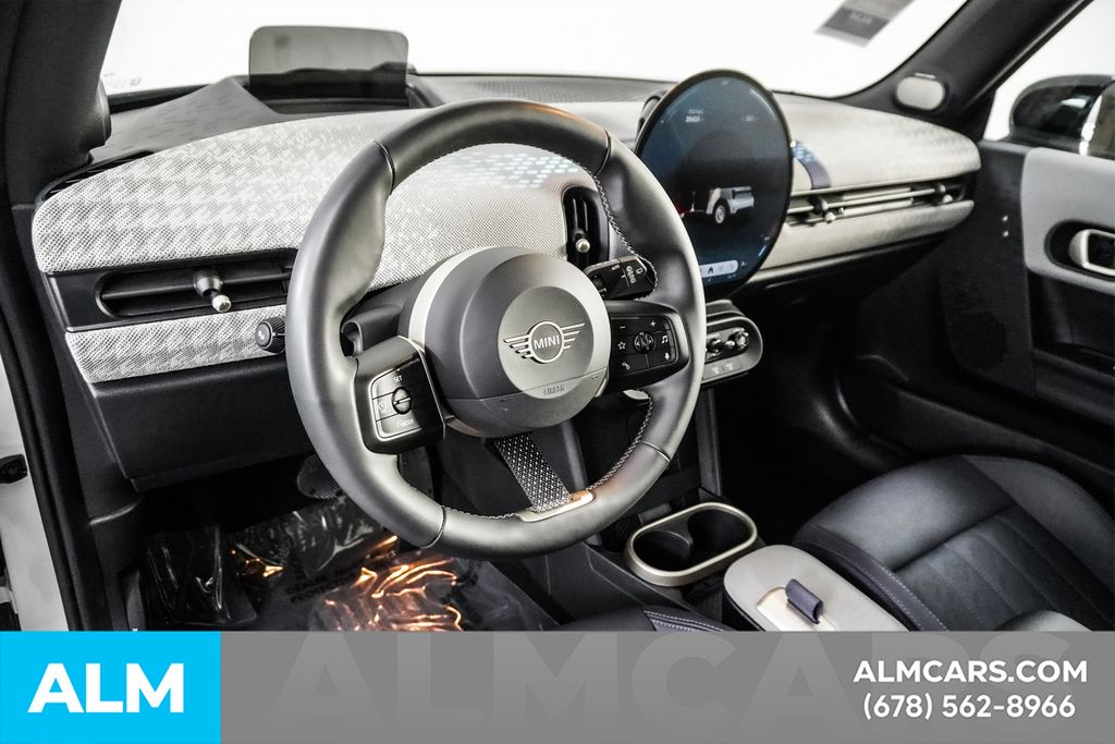 Used 2025 White MINI 2 Door image 20
