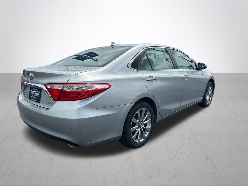 2016 Toyota Camry XLE