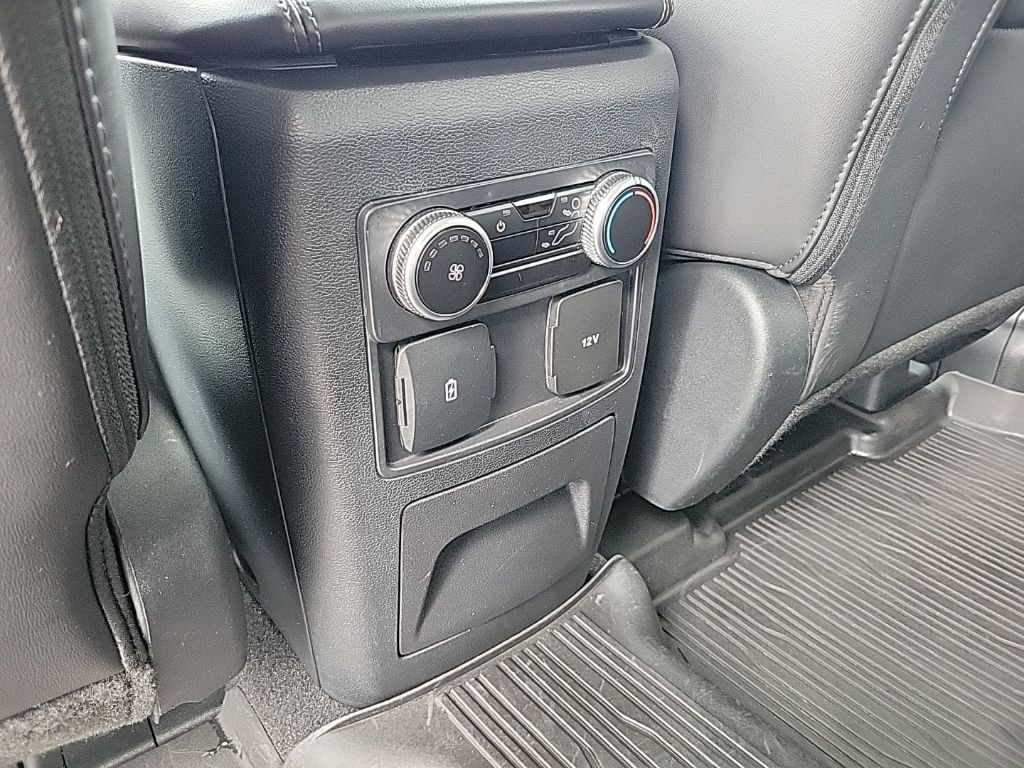 Used 2024 Ford Explorer SUV
