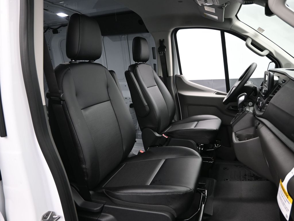 2025 Ford Transit 350