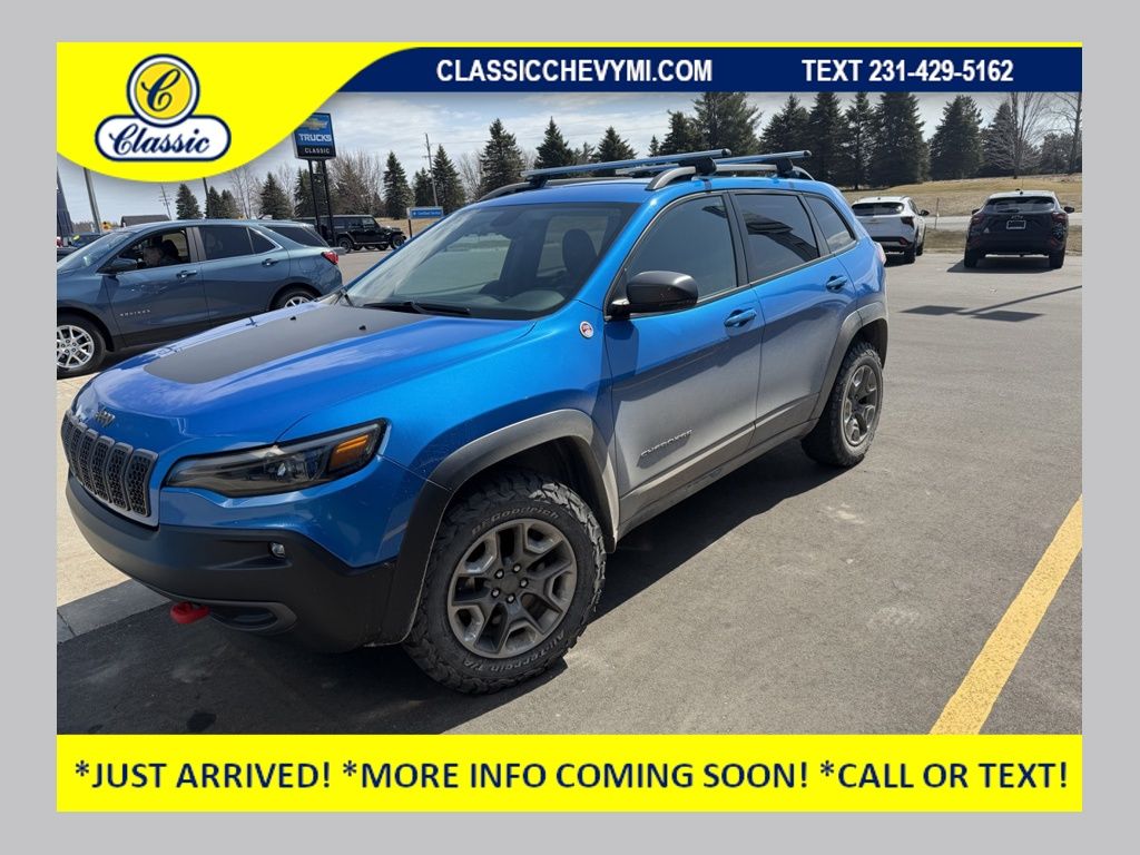 Hydro Blue Pearlcoat 2019 Jeep Cherokee Trailhawk 4WD SUV / Crossover Four-Wheel Drive 9-Speed Automatic