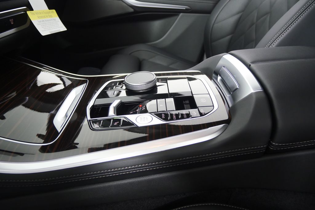 Thumbnail: 2026 BMW X5 - 22