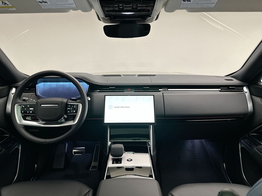 2025 Land Rover Range Rover SE 7