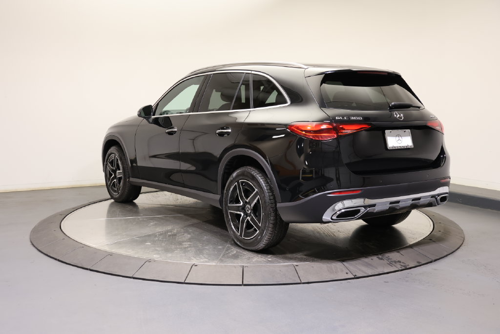 Thumbnail: 2026 Mercedes-Benz GLC - 5