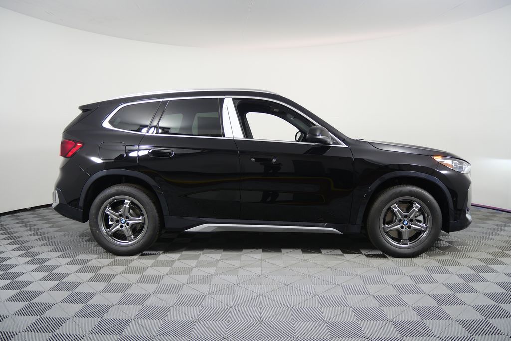 Thumbnail: 2025 BMW X1 - 2