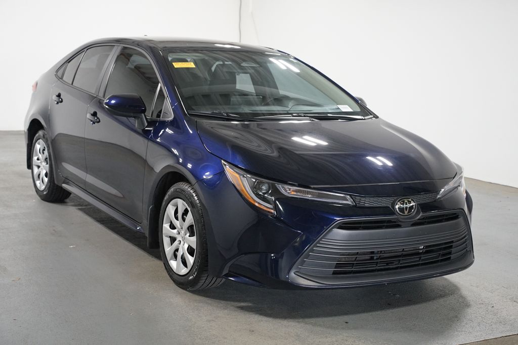 Thumbnail: 2025 Toyota Corolla - 3