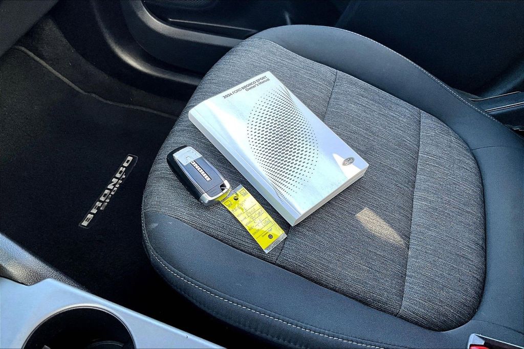 Used 2024 Gray Ford Big Bend image 10