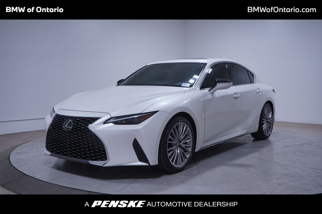 2023 Lexus IS 300 1