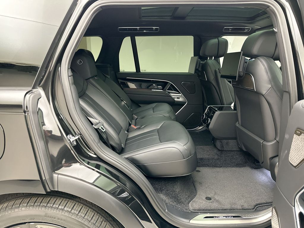 Thumbnail: 2026 Land Rover Range Rover - 15
