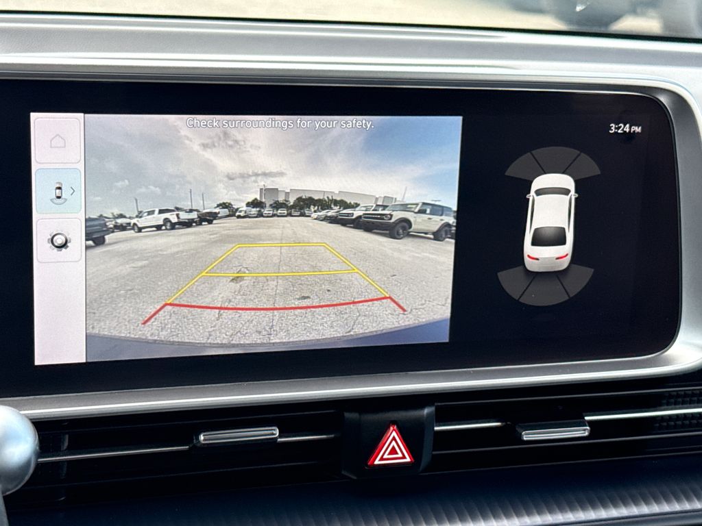Certified Used 2024 Black Hyundai SE Standard Range image 21