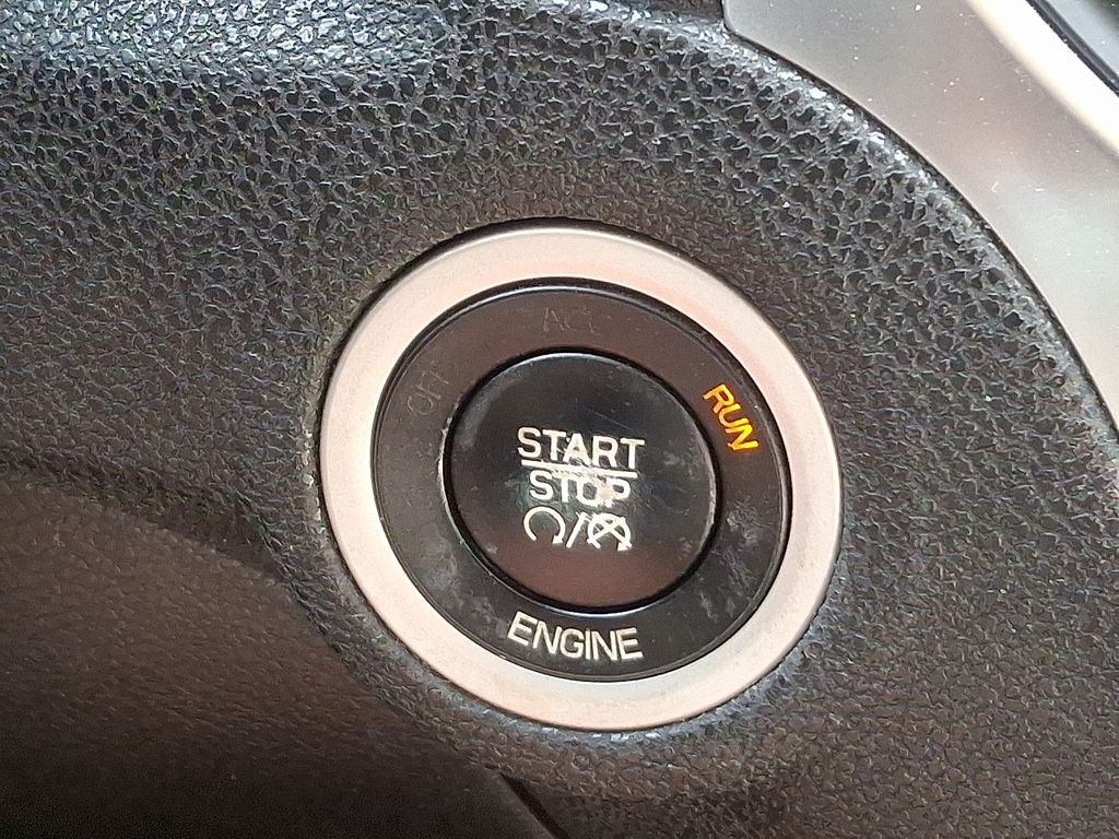 Thumbnail: 2016 Chrysler 300 - 25