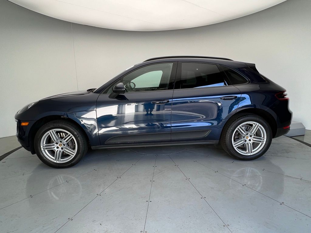 Thumbnail: 2017 Porsche Macan - 2