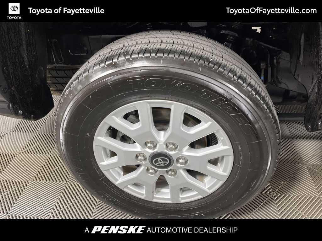 Thumbnail: 2025 Toyota Tacoma - 18