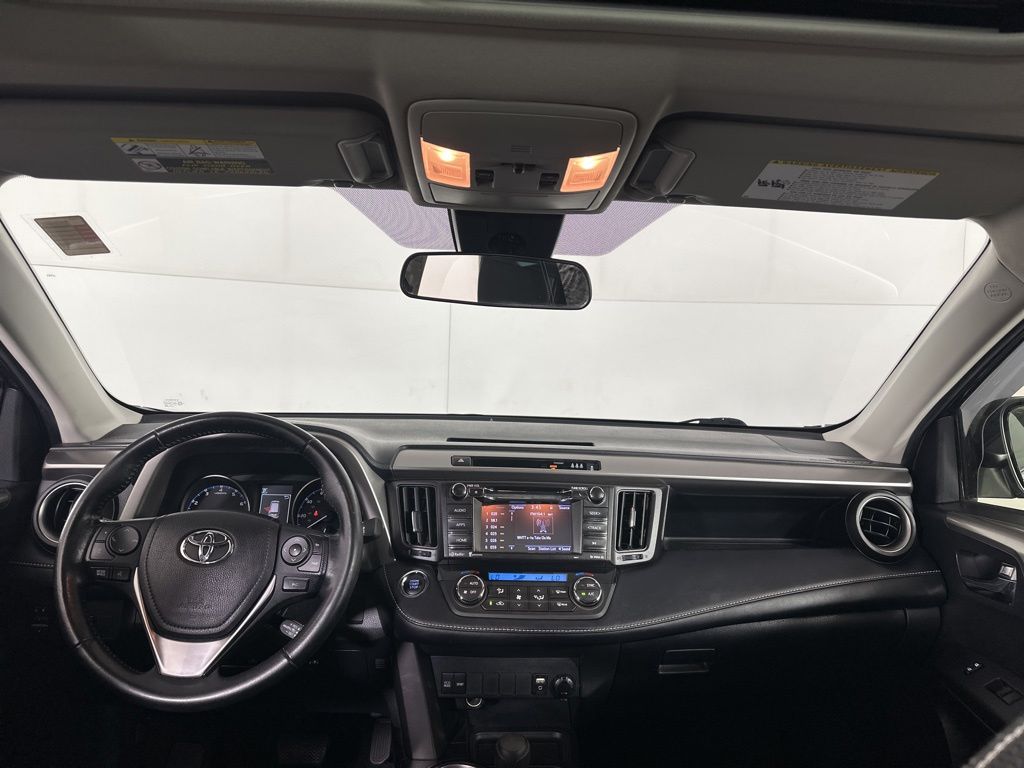 Used 2018 Gray Toyota XLE image 2