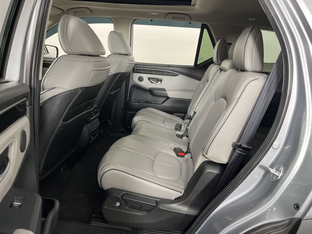 Thumbnail: 2024 Honda Pilot - 25