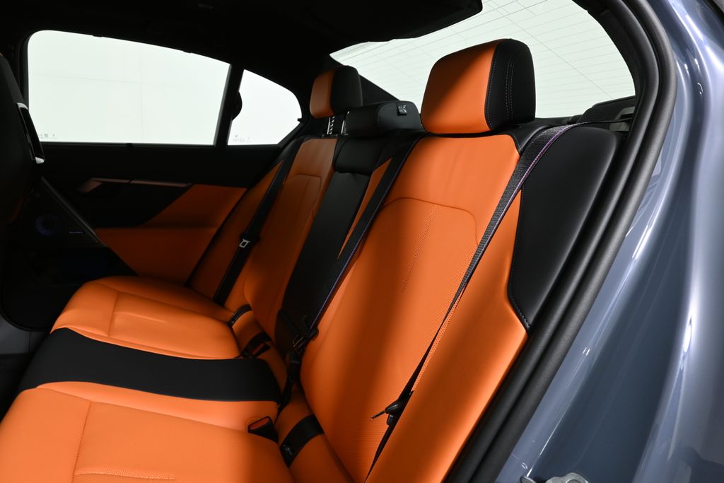 Thumbnail: 2026 BMW M5 - 4