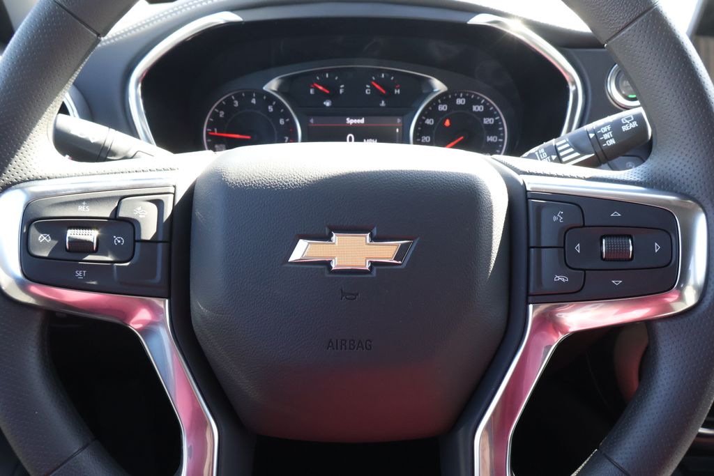 Thumbnail: 2025 Chevrolet Blazer - 21