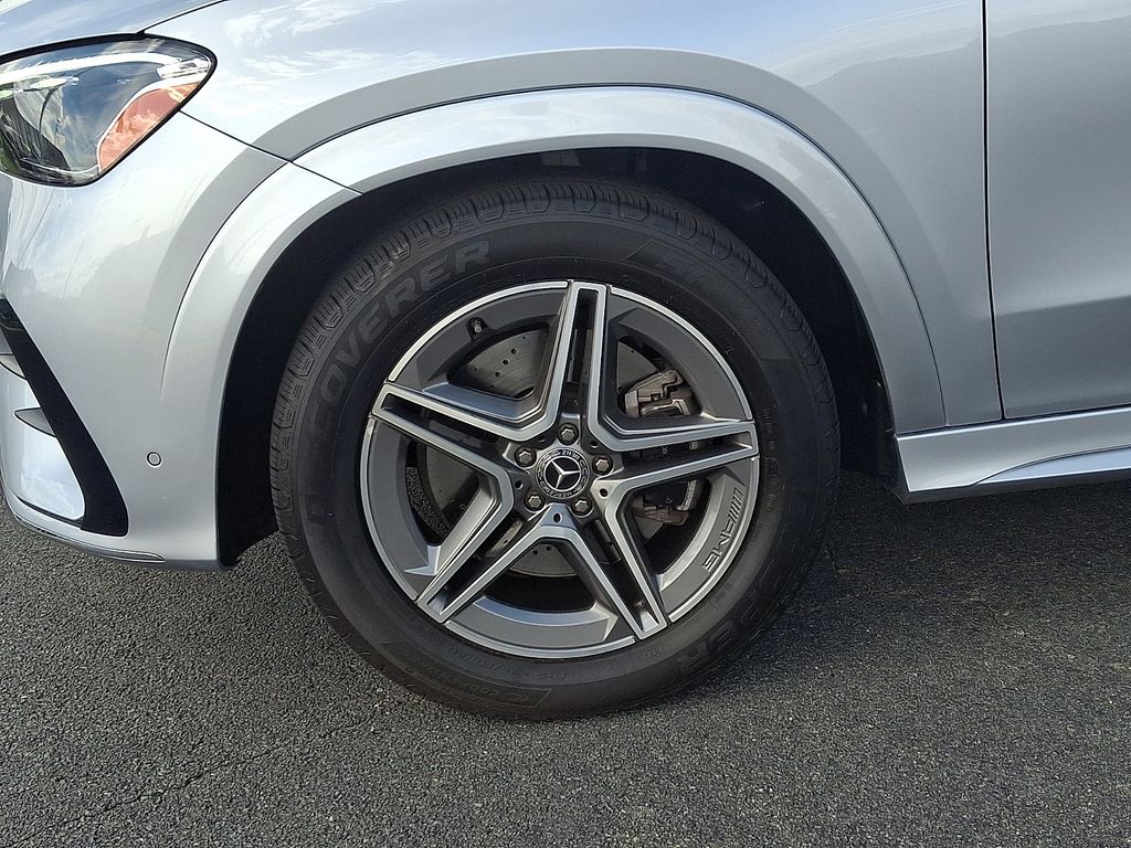 Thumbnail: 2026 Mercedes-Benz GLE - 8