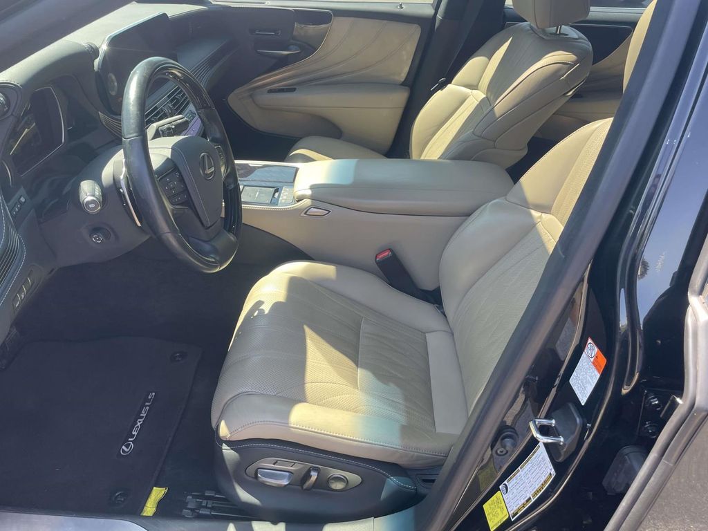 Used 2021  Lexus 500 upgraded interior pkg image 10