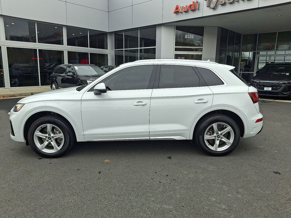 Thumbnail: 2021 Audi Q5 - 7