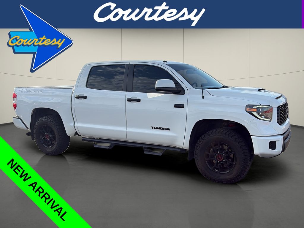Super White 2019 Toyota Tundra Pickup Truck Four-Wheel Drive 6-Speed Automatic