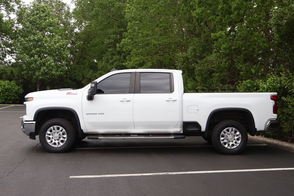Thumbnail: 2024 Chevrolet Silverado 2500 - 4