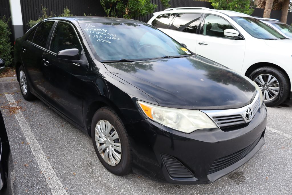 Thumbnail: 2014 Toyota Camry - 6