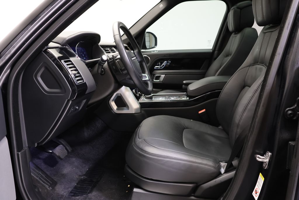 Thumbnail: 2019 Land Rover Range Rover - 30