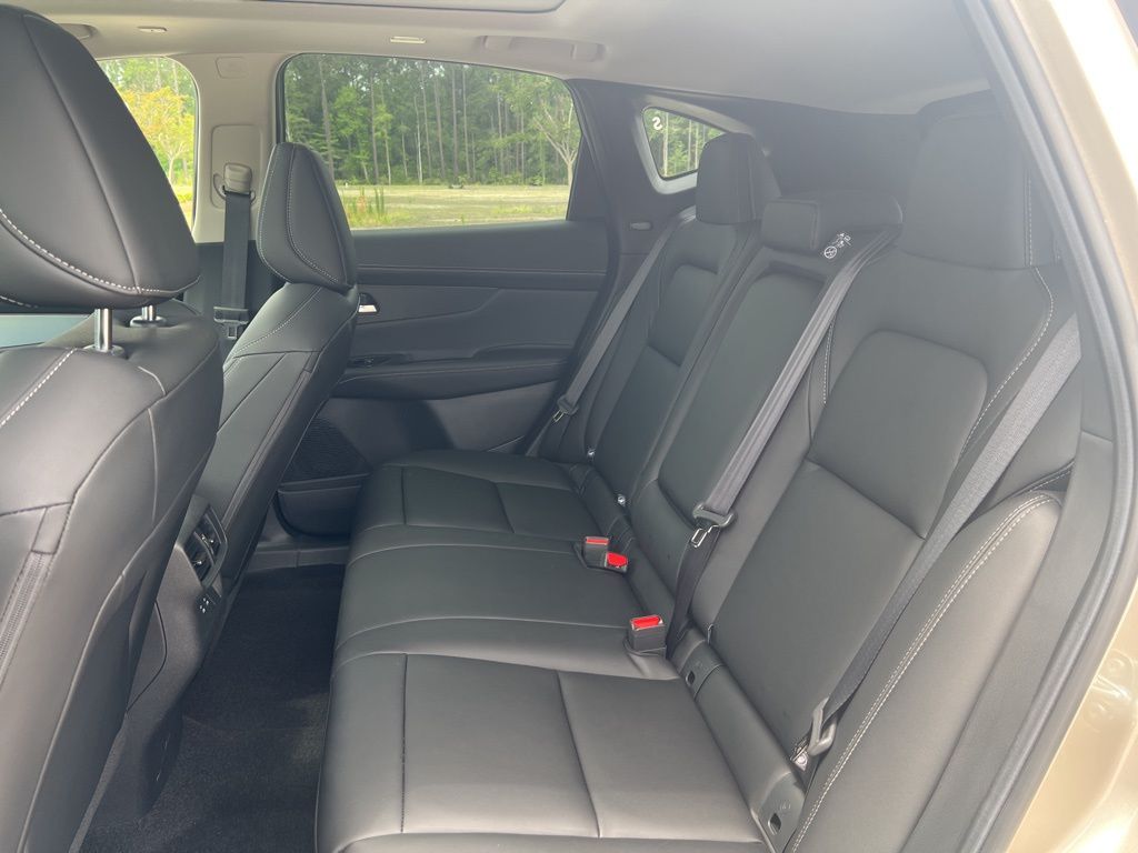2025 Champagne Silver Metallic Nissan Murano SL AWD SUV