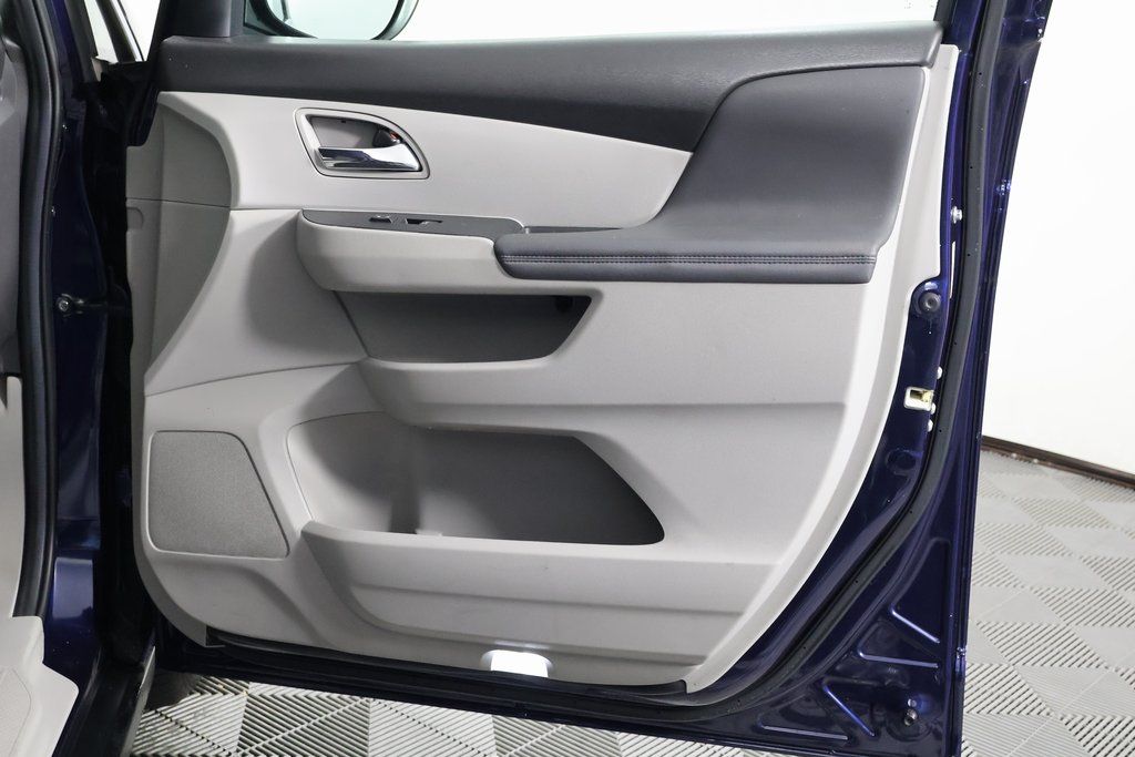 Thumbnail: 2014 Honda Odyssey - 14