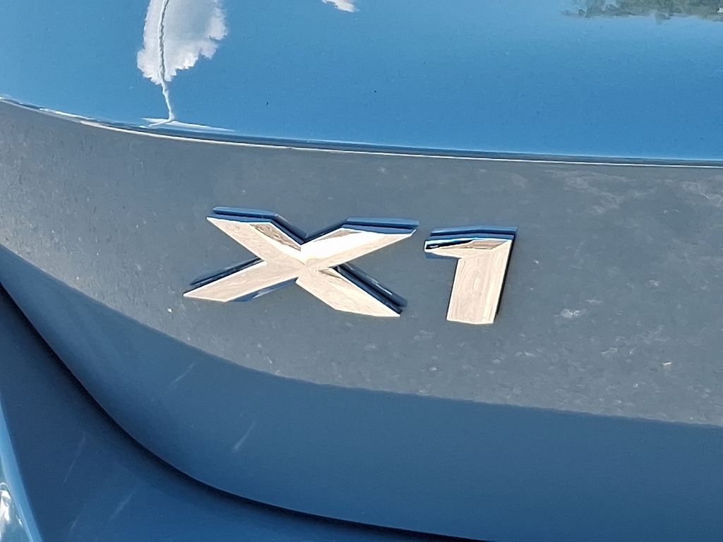 Thumbnail: 2026 BMW X1 - 11