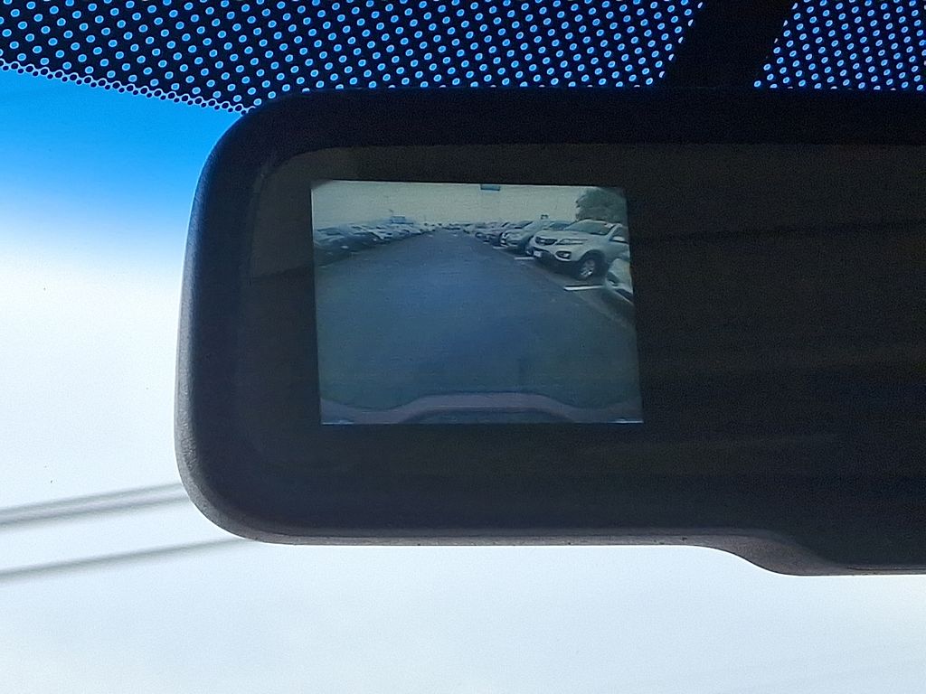 Thumbnail: 2011 Honda Pilot - 21