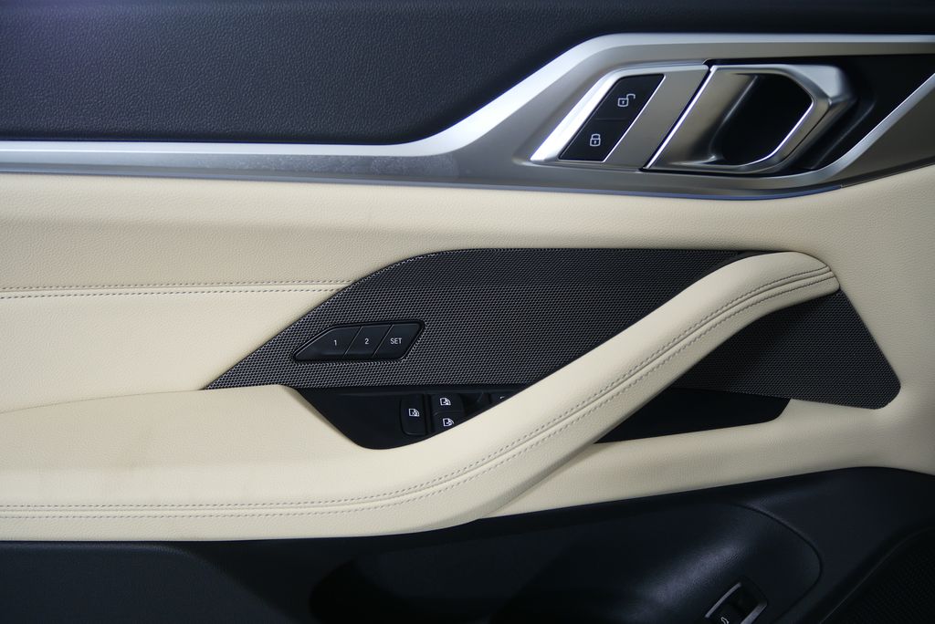 2025 BMW i4 eDrive40 8