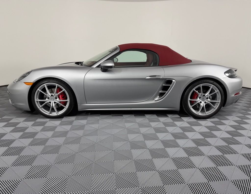 Thumbnail: 2025 Porsche 718 Boxster - 2