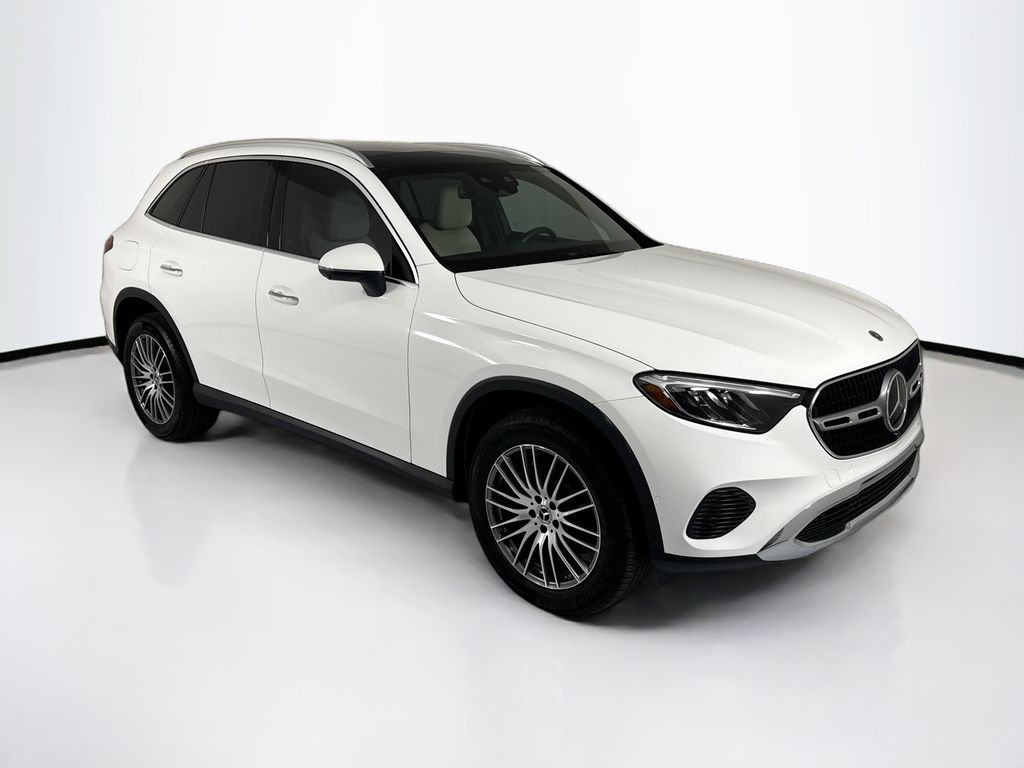 Thumbnail: 2026 Mercedes-Benz GLC - 3