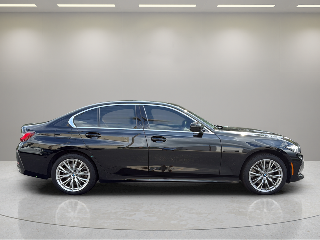 2024 BMW 3 Series 330i xDrive - 4