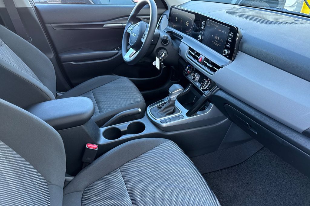 used 2026 Kia Seltos car, priced at $24,919