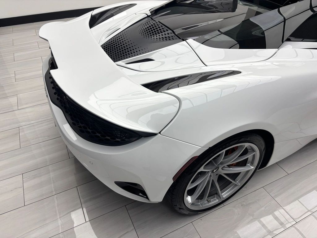 2024 McLaren 750S
