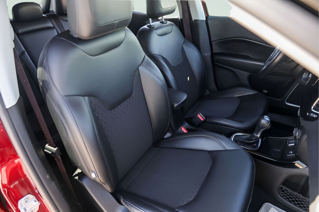 Used Car 2021 Jeep Compass  Altitude For Sale Under $20,000 In Austin, Texas