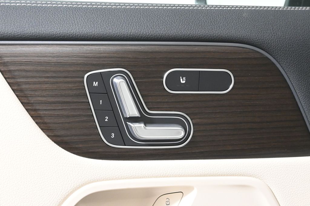 Thumbnail: 2026 Mercedes-Benz GLA - 25