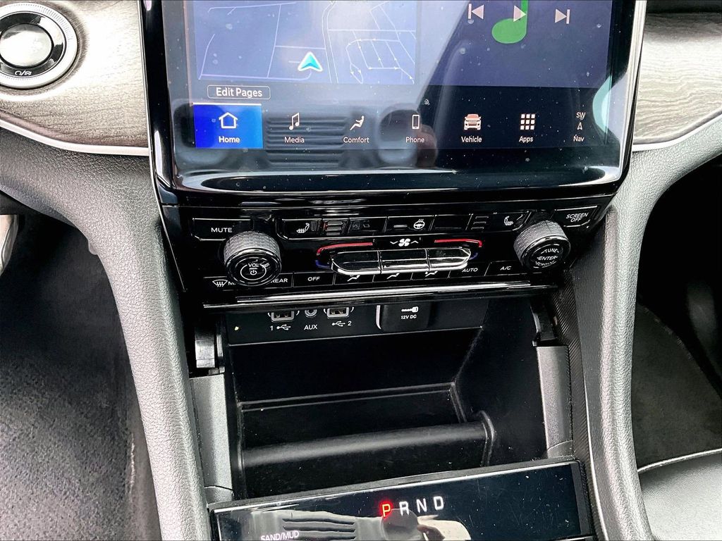 2024 Jeep Grand Cherokee — photo 27